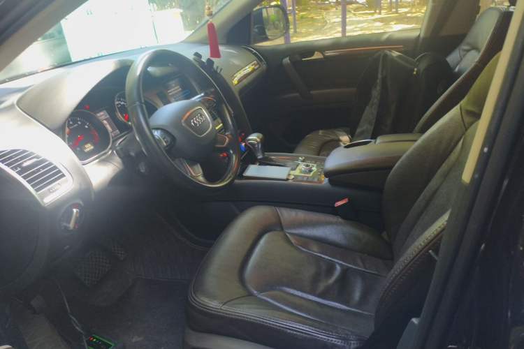 Used Audi Q7 2015 40 TFSI Collector's Edition Left Front Seat
