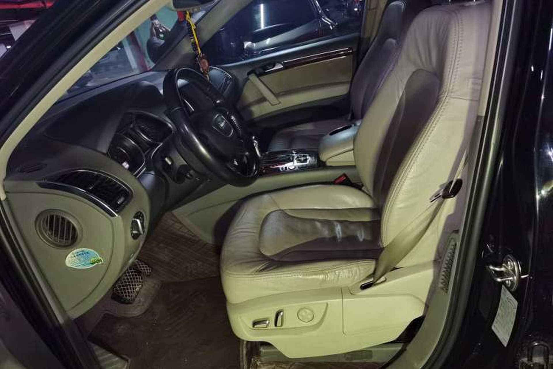 Used Audi Q7 2015 35 TFSI Ambition Edition Left Front Seat