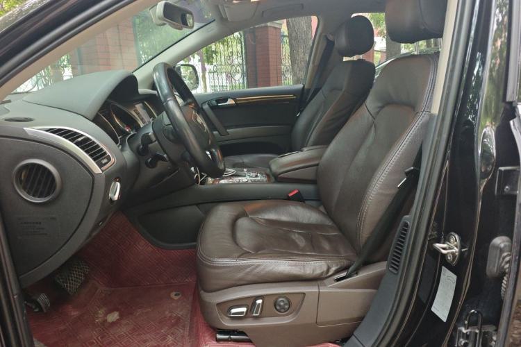 Used Audi Q7 2015 35 TFSI Ambition Edition Left Front Seat