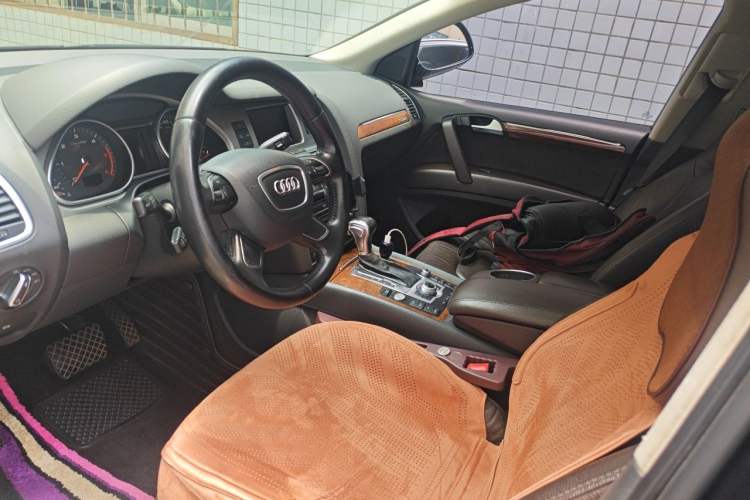 Used Audi Q7 2015 35 TDI Excellence Edition Left Front Seat