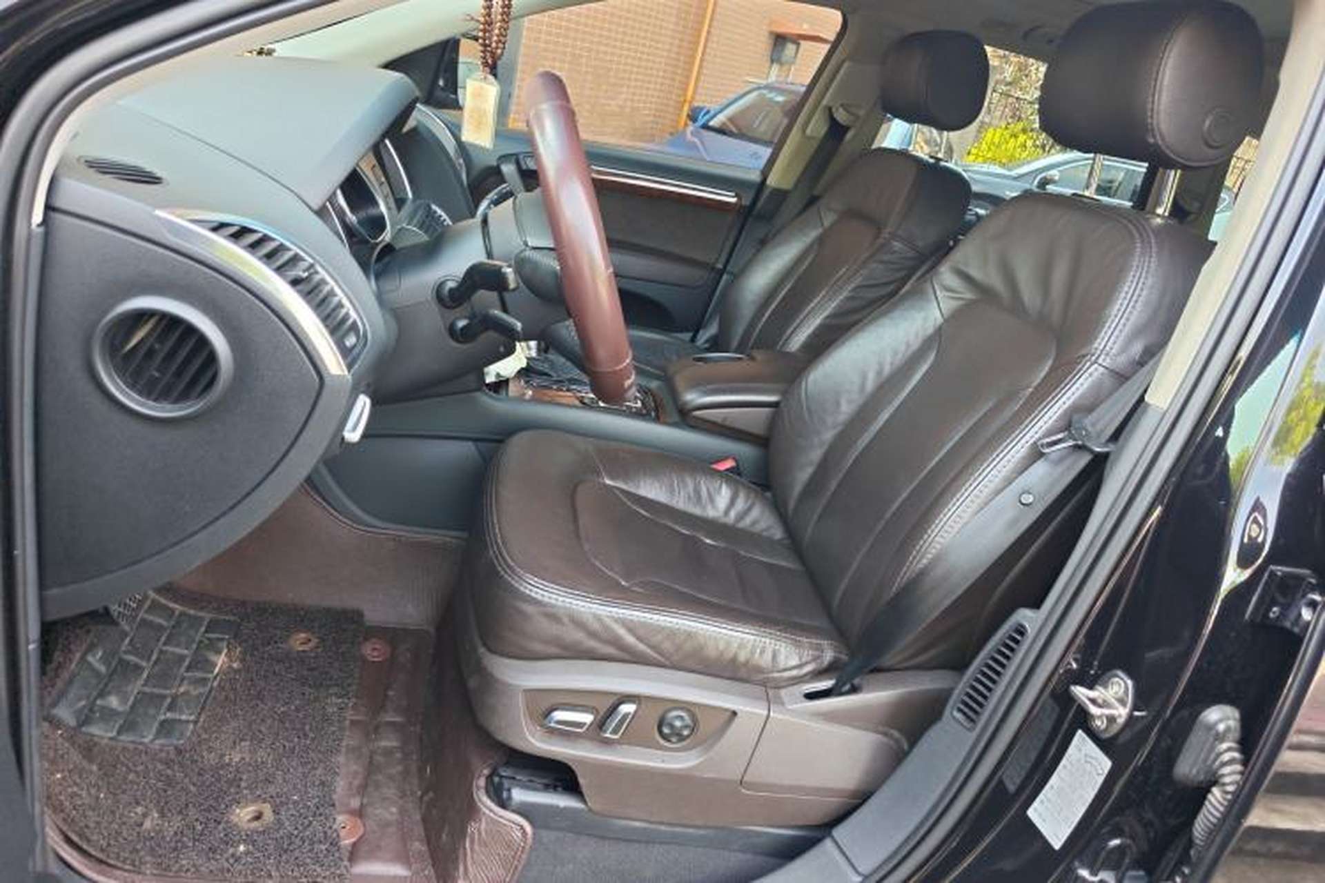 Used Audi Q7 2015 35 TFSI Ambition Edition Left Front Seat