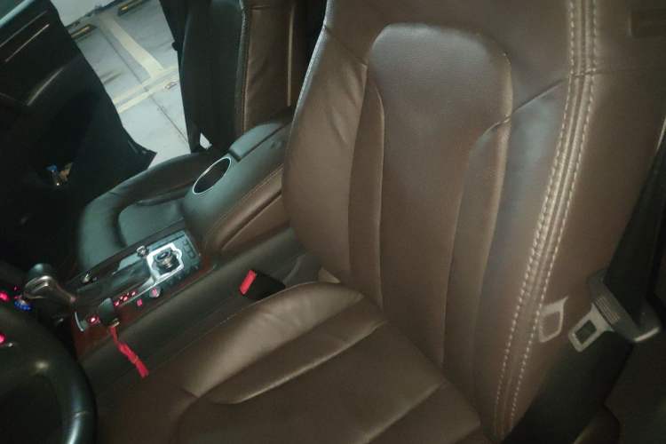 Used Audi Q7 2015 35 TDI Excellence Edition Left Front Seat