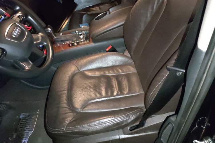 Used Audi Q7 2015 35 TFSI Ambition Edition Left Front Seat