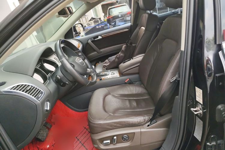 Used Audi Q7 2015 35 TFSI Sport Edition Left Front Seat