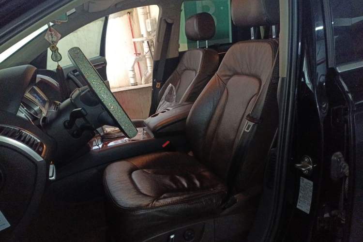 Used Audi Q7 2015 35 TFSI Ambition Edition Left Front Seat