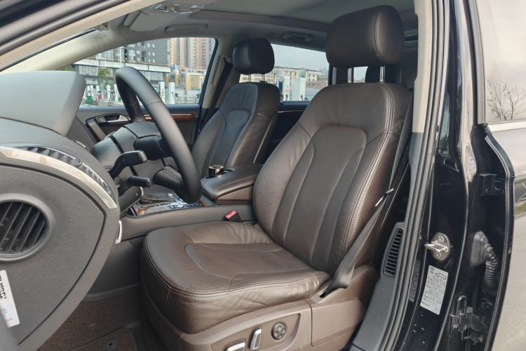 Used Audi Q7 2015 35 TFSI Ambition Edition Left Front Seat