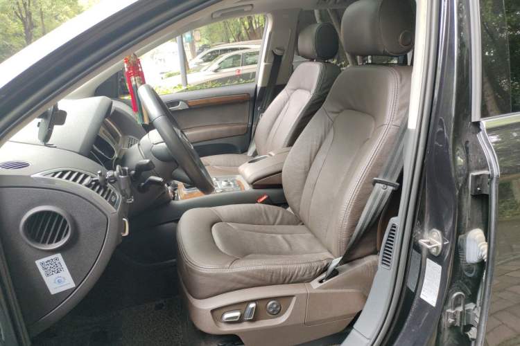 Used Audi Q7 2015 35 TFSI Ambition Edition Left Front Seat