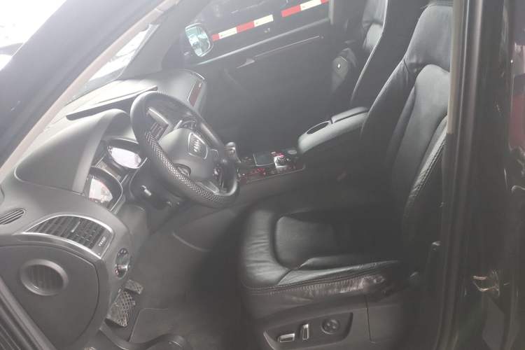 Used Audi Q7 2015 35 TFSI Ambition Edition Left Front Seat
