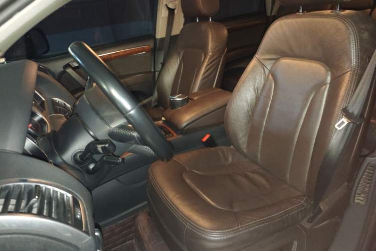 Used Audi Q7 2015 35 TFSI Ambition Edition Left Front Seat