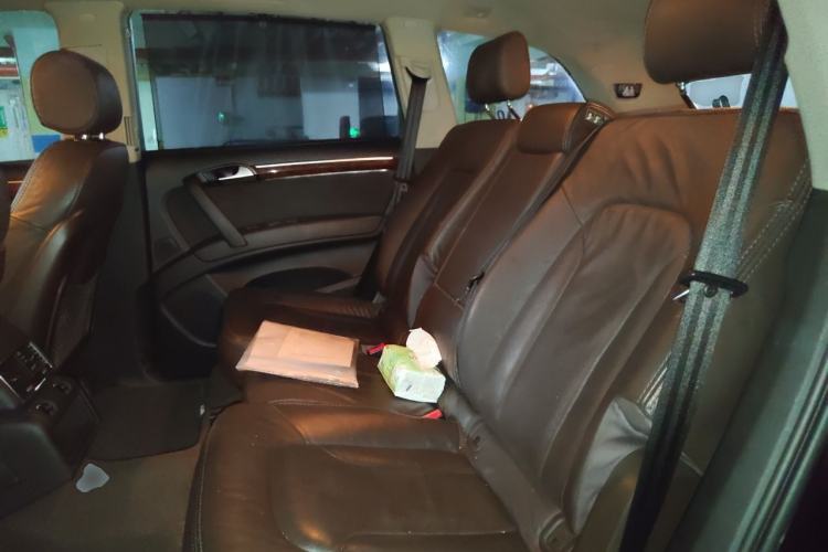 Used Audi Q7 2015 35 TFSI Ambition Edition Left Rear Seat