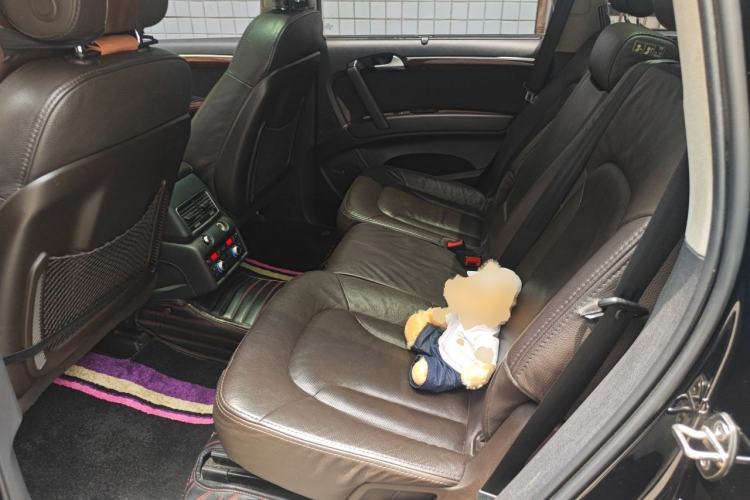 Used Audi Q7 2015 35 TDI Excellence Edition Left Rear Seat