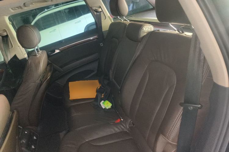 Used Audi Q7 2015 35 TFSI Ambition Edition Left Rear Seat