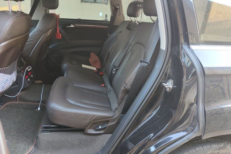 Used Audi Q7 2015 35 TFSI Sport Edition Left Rear Seat