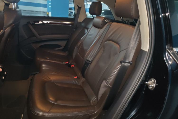 Used Audi Q7 2015 40 TFSI Collector's Edition Left Rear Seat