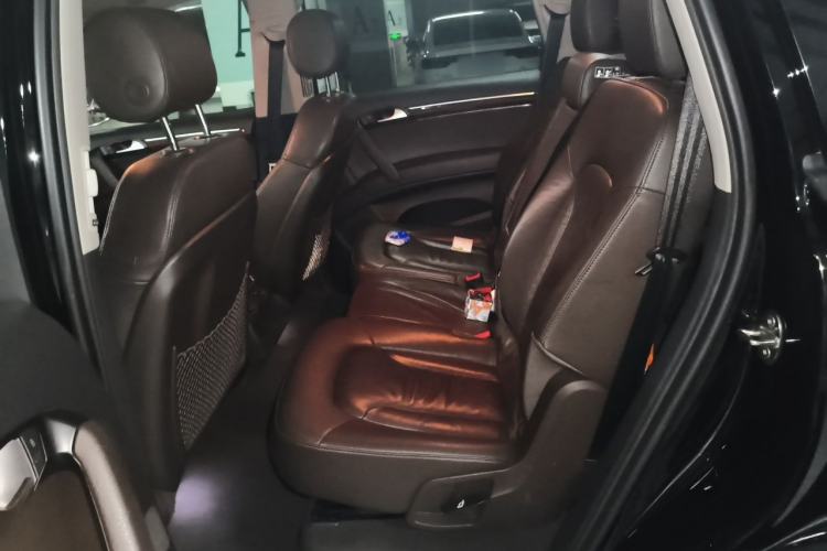 Used Audi Q7 2015 35 TFSI Ambition Edition Left Rear Seat