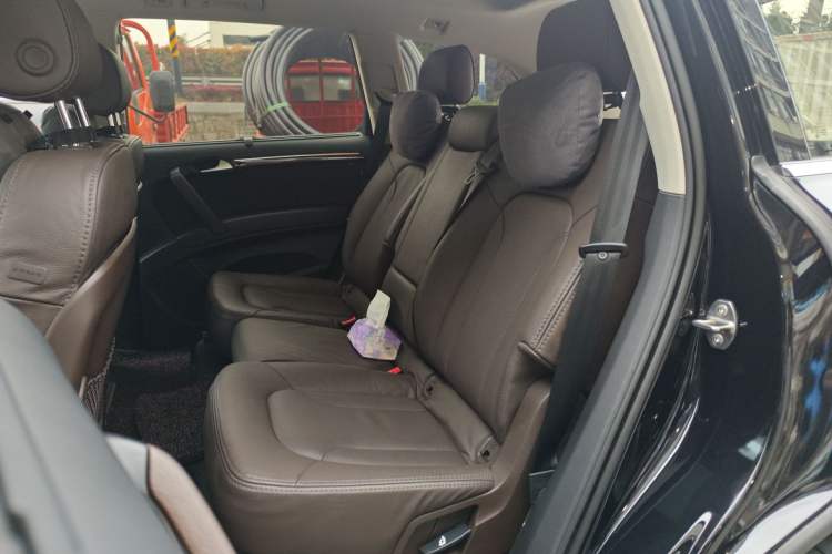 Used Audi Q7 2015 35 TFSI Ambition Edition Left Rear Seat