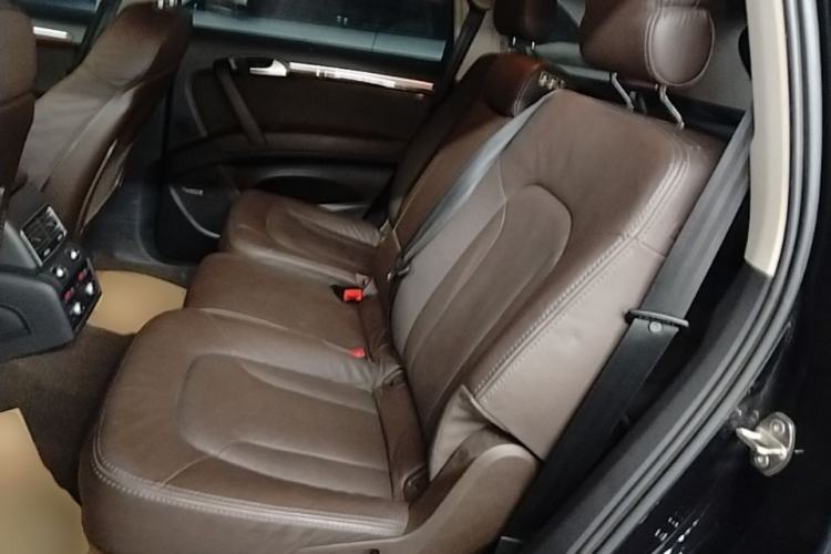 Used Audi Q7 2015 35 TFSI Sport Edition Left Rear Seat