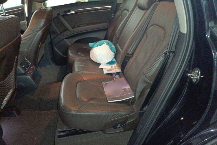 Used Audi Q7 2015 35 TFSI Ambition Edition Left Rear Seat
