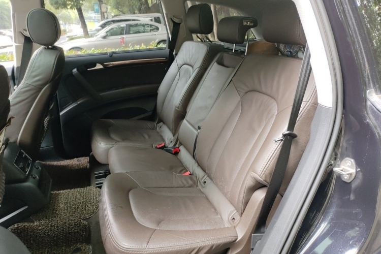 Used Audi Q7 2015 35 TFSI Ambition Edition Left Rear Seat