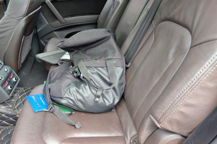 Used Audi Q7 2015 35 TFSI Sport Edition Left Rear Seat