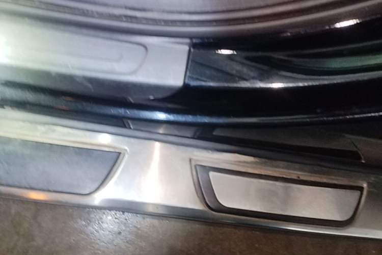 Used Audi Q7 2015 35 TFSI Ambition Edition Left Side Sill