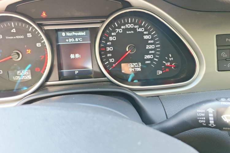 Used Audi Q7 2015 40 TFSI Collector's Edition Odometer Close Up