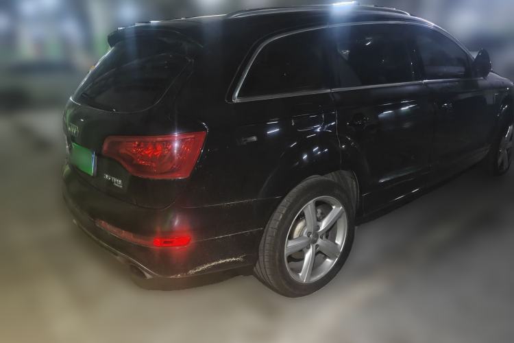 Used Audi Q7 2015 35 TFSI Sport Edition Rear Right 45 Deg