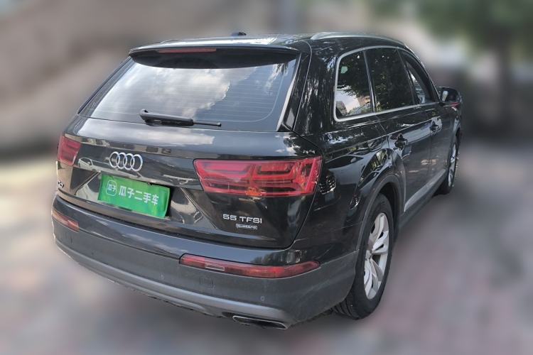 Used Audi Q7  Rear Right 45 Deg