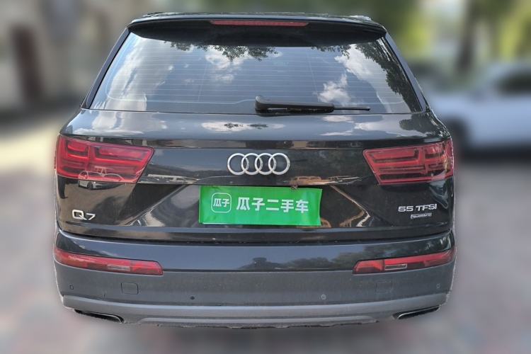 Used Audi Q7  Rear