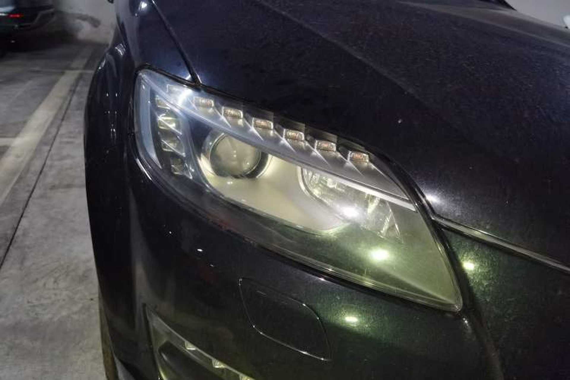 Used Audi Q7 2015 35 TFSI Ambition Edition Right Front Headlight