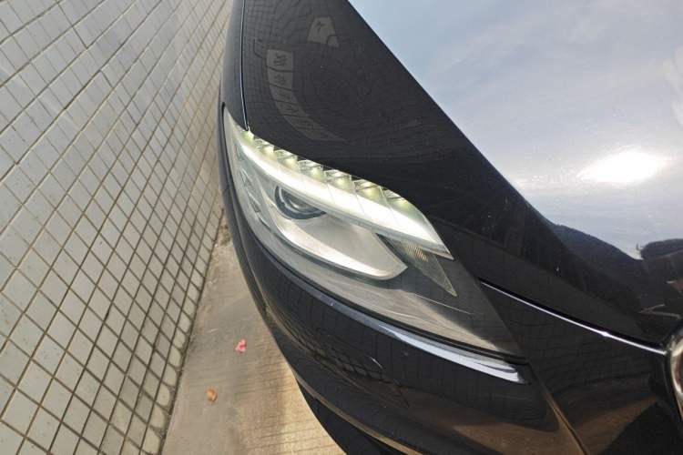 Used Audi Q7 2015 35 TDI Excellence Edition Right Front Headlight