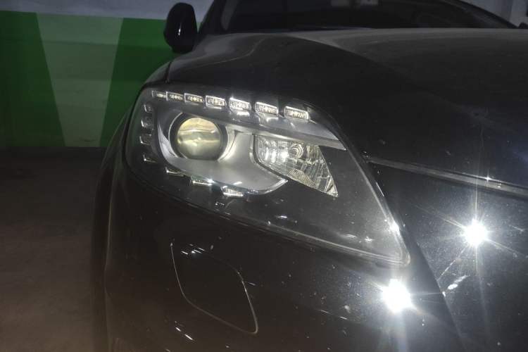 Used Audi Q7 2015 35 TFSI Sport Edition Right Front Headlight