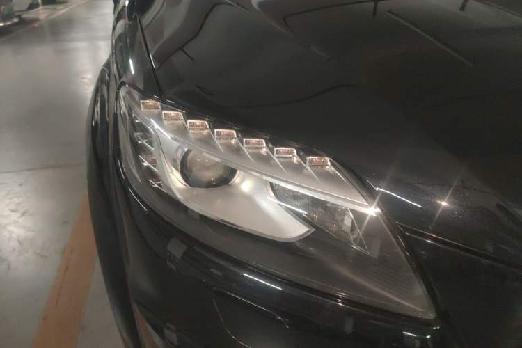 Used Audi Q7 2015 35 TDI Excellence Edition Right Front Headlight