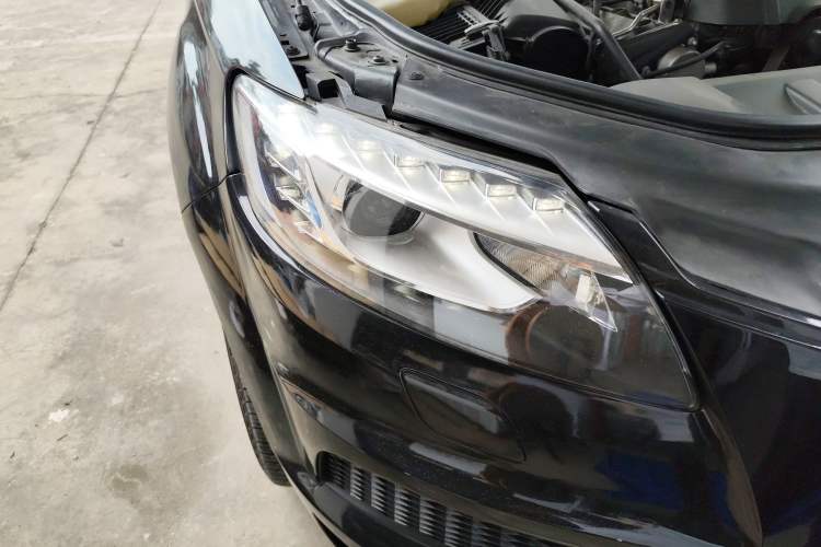 Used Audi Q7 2015 35 TFSI Sport Edition Right Front Headlight