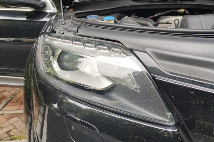 Used Audi Q7 2015 35 TFSI Ambition Edition Right Front Headlight