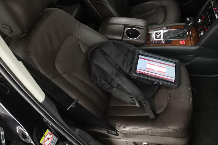 Used Audi Q7 2015 35 TFSI Ambition Edition Right Front Seat