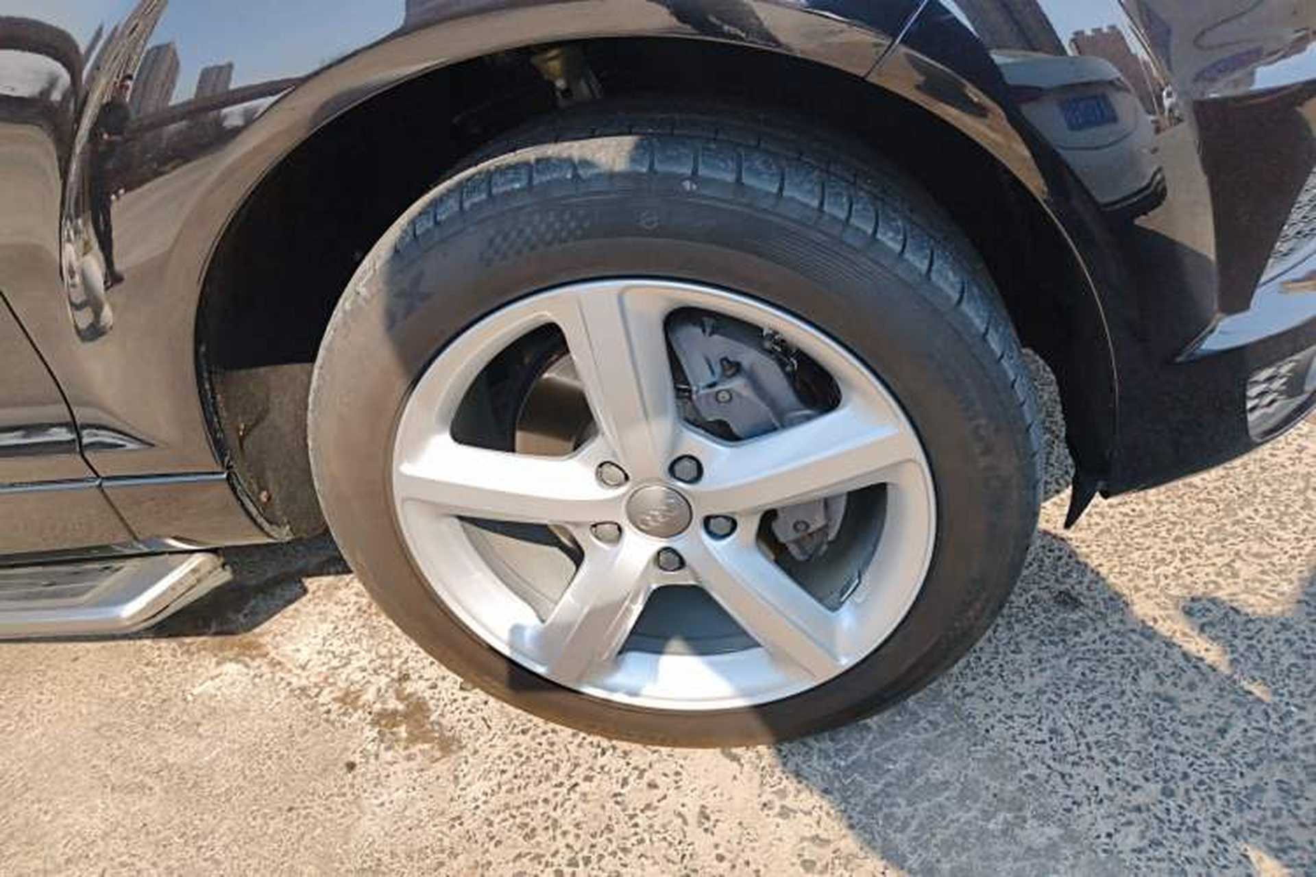 Used Audi Q7 2015 35 TFSI Sport Edition Right Front Wheel Hub