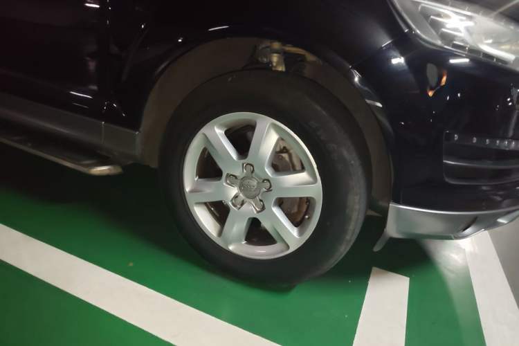 Used Audi Q7 2015 35 TFSI Ambition Edition Right Front Wheel Hub