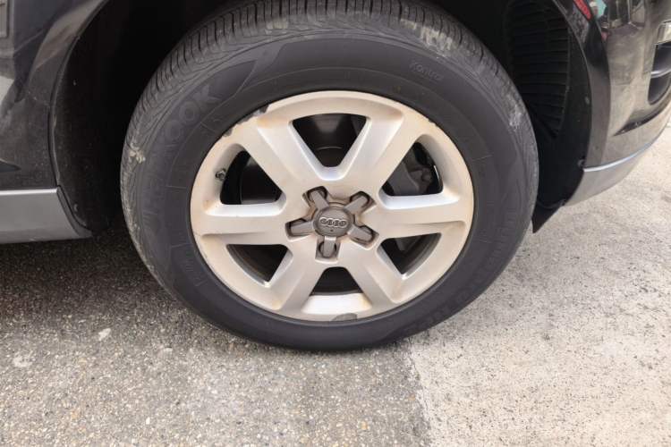Used Audi Q7 2015 35 TFSI Ambition Edition Right Front Wheel Hub