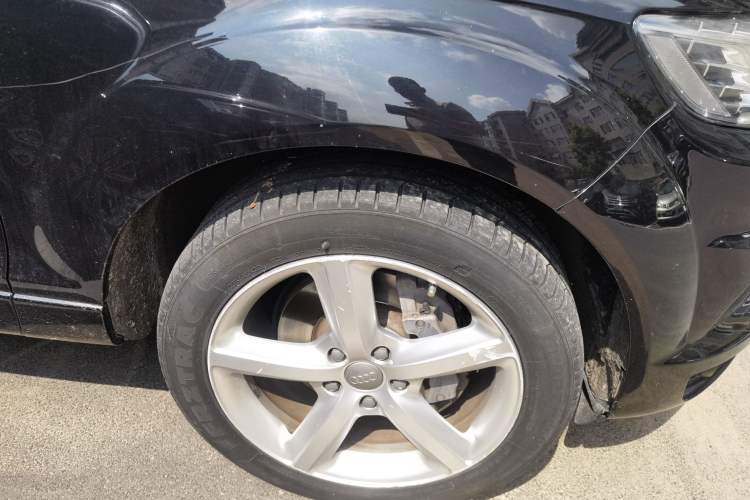Used Audi Q7 2015 35 TFSI Sport Edition Right Front Wheel Hub