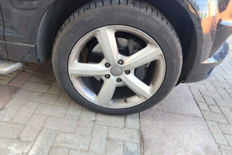 Used Audi Q7 2015 35 TFSI Sport Edition Right Front Wheel Hub
