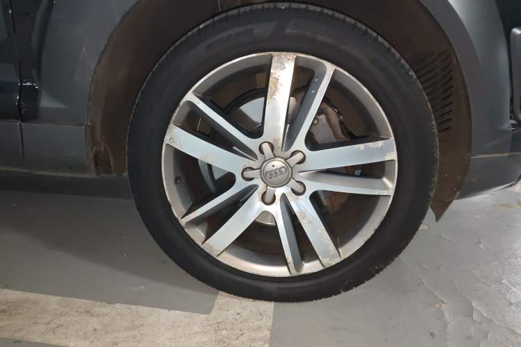 Used Audi Q7 2015 40 TFSI Collector's Edition Right Front Wheel Hub