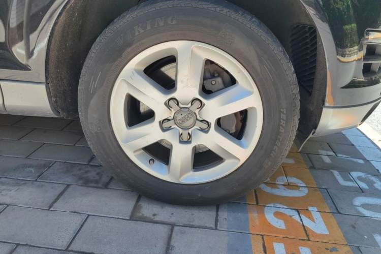 Used Audi Q7 2015 35 TFSI Ambition Edition Right Front Wheel Hub