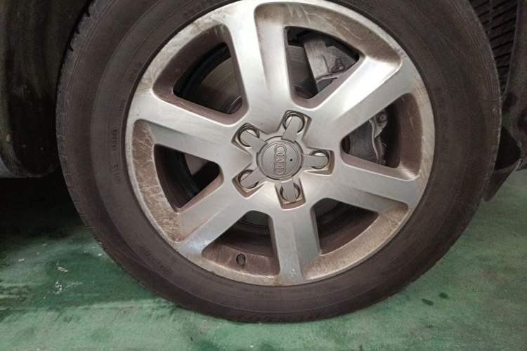 Used Audi Q7 2015 35 TFSI Ambition Edition Right Front Wheel Hub