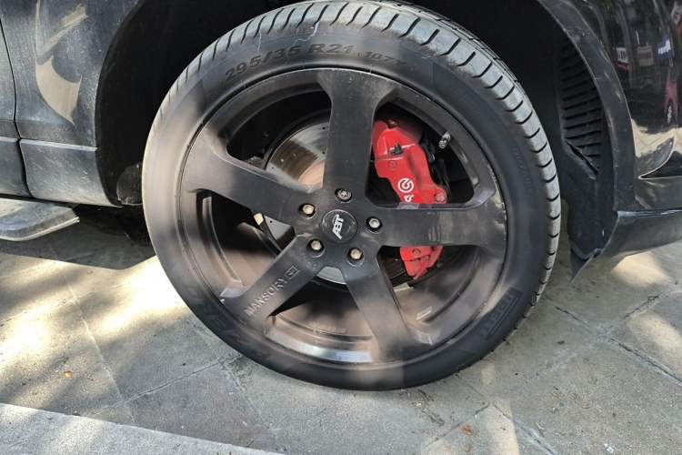Used Audi Q7 2015 35 TFSI Ambition Edition Right Front Wheel Hub