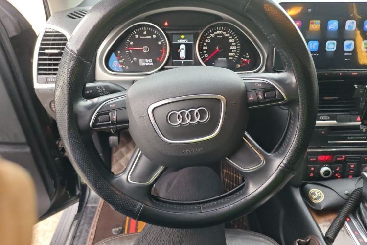 Used Audi Q7 2015 35 TFSI Ambition Edition Steering Wheel