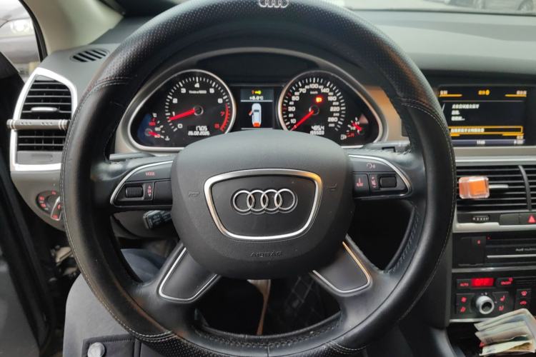 Used Audi Q7 2015 35 TFSI Sport Edition Steering Wheel