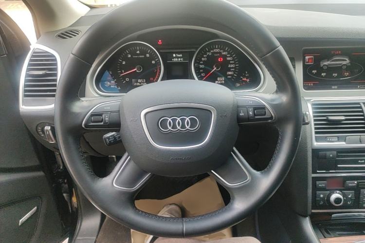 Used Audi Q7 2015 40 TFSI Collector's Edition Steering Wheel