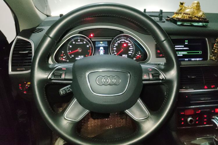 Used Audi Q7 2015 40 TFSI Collector's Edition Steering Wheel
