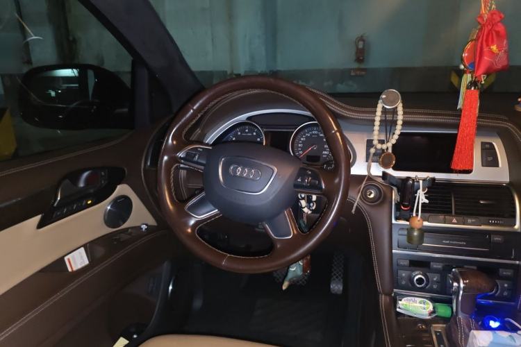 Used Audi Q7 2015 40 TFSI Collector's Edition Steering Wheel